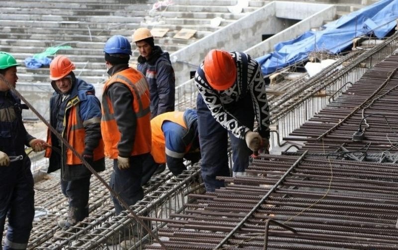  В Россию ввезут 10 000 строителей из Узбекистана