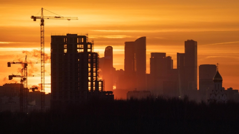 К 2024 году в Москве по реновации одновременно будет строиться 600 домов