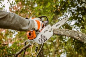 Преимущества и недостатки бензопил Stihl