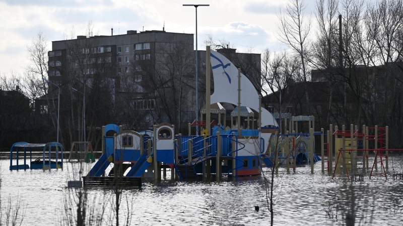 Офисы генподрядчика строительства дамбы в затопленном Орске закрыты